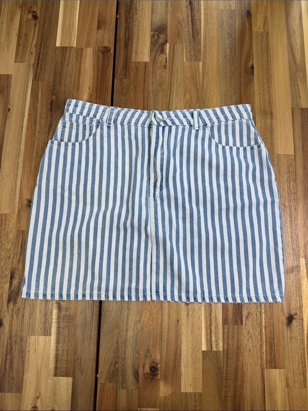 Hem & Thread Striped Miniskirt